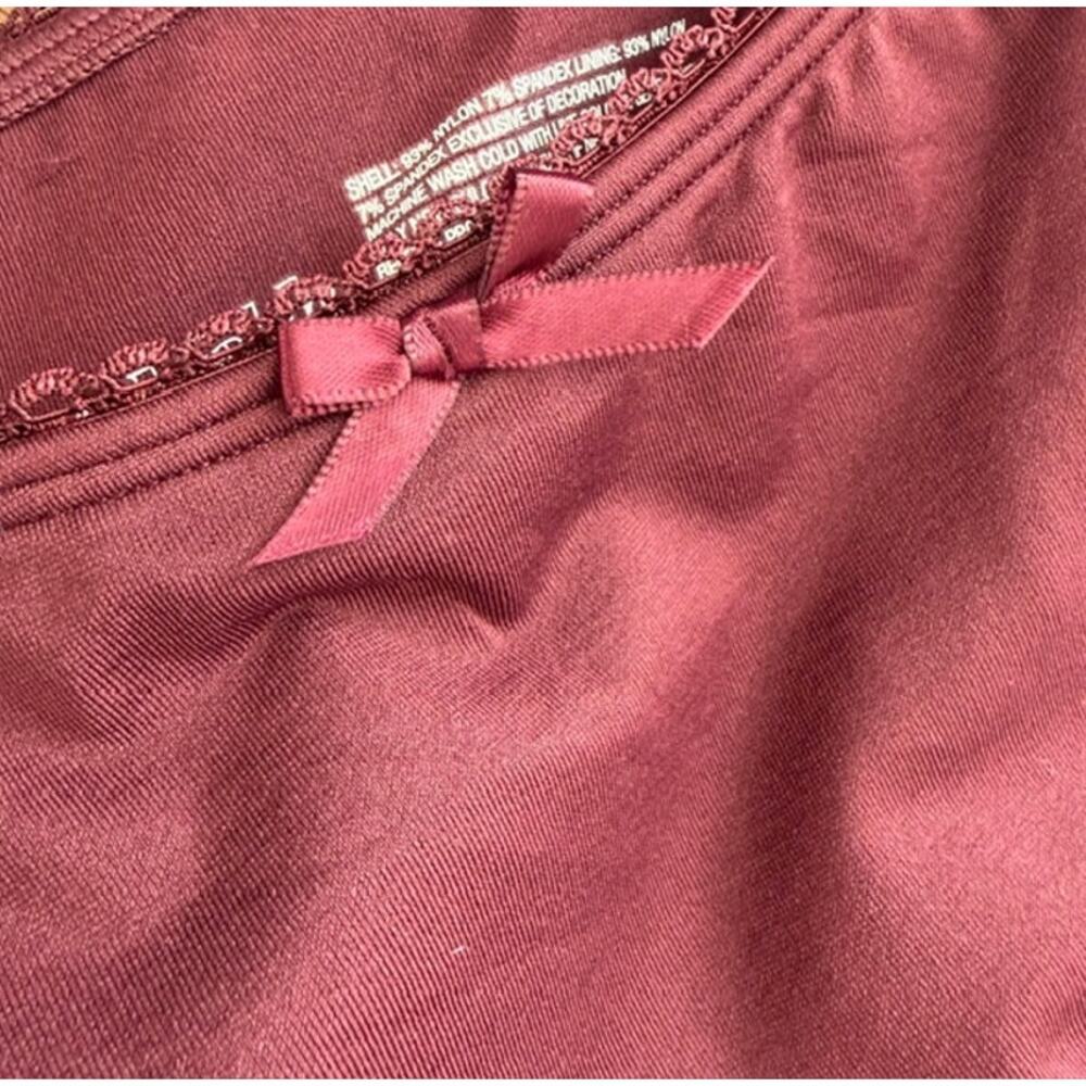 Wild Fable Burgundy Satin Feel Skort - Large - New with Tags - Picture 6 of 6